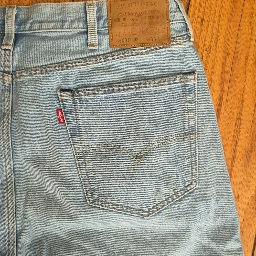 LEVI'S 501 Light Blue Denim '93 Cut-Off Jean Shorts Sz  38 Button Fly